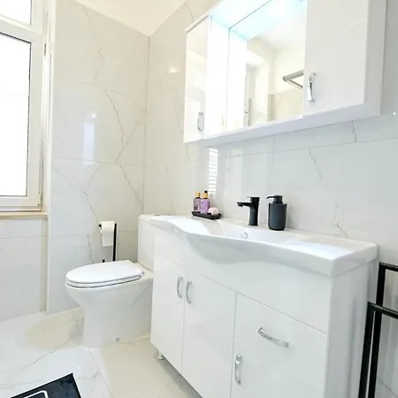 Luxury Laura Apartamento *